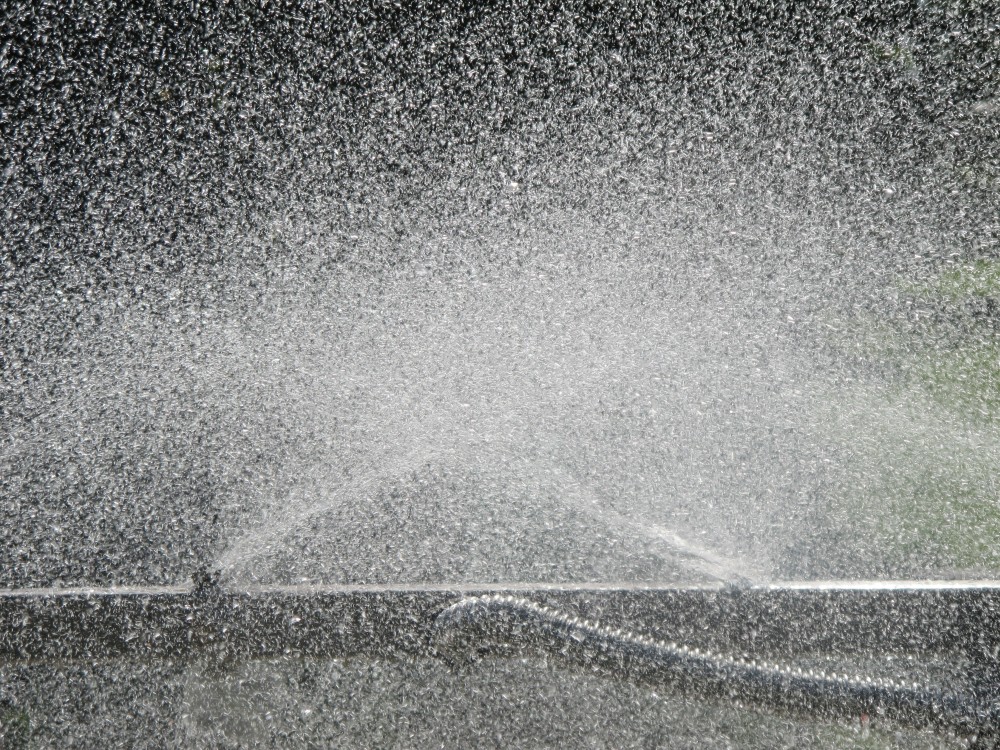 Wet scrubber spray mist energy spray tunnel